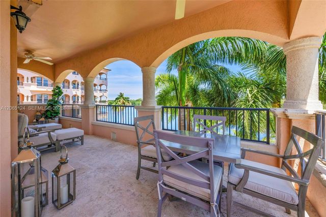 13647 Deering Bay Drive 142, Coral Gables, FL 33158