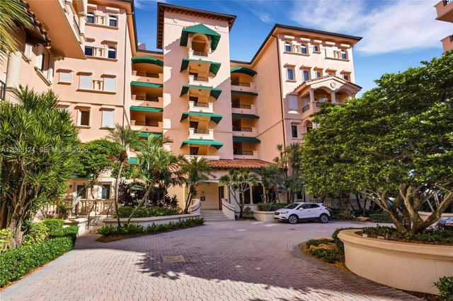 13647 Deering Bay Drive 142, Coral Gables, FL 33158