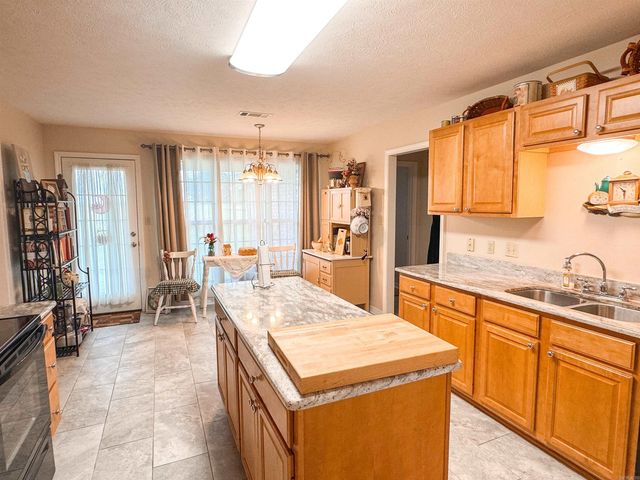 1502 Lauren, Searcy, AR 72143