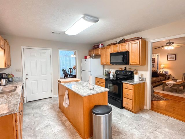 1502 Lauren, Searcy, AR 72143