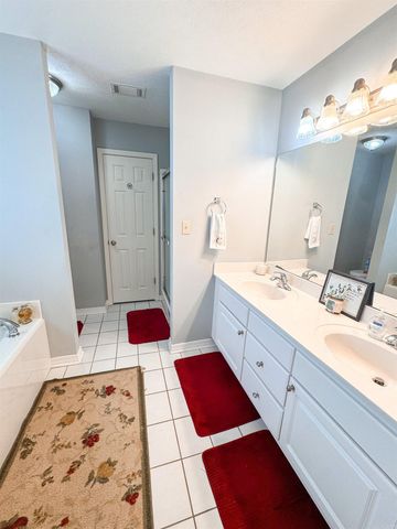 1502 Lauren, Searcy, AR 72143