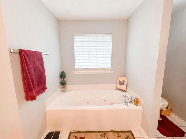 1502 Lauren, Searcy, AR 72143