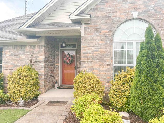 1502 Lauren, Searcy, AR 72143