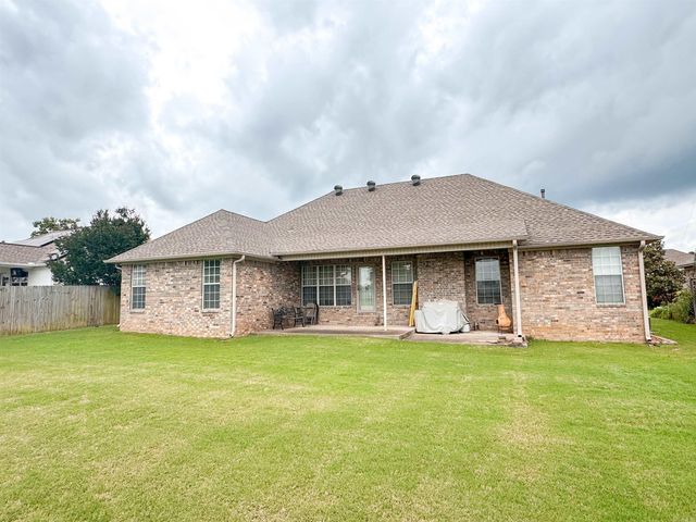 1502 Lauren, Searcy, AR 72143