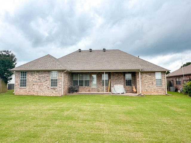 1502 Lauren, Searcy, AR 72143