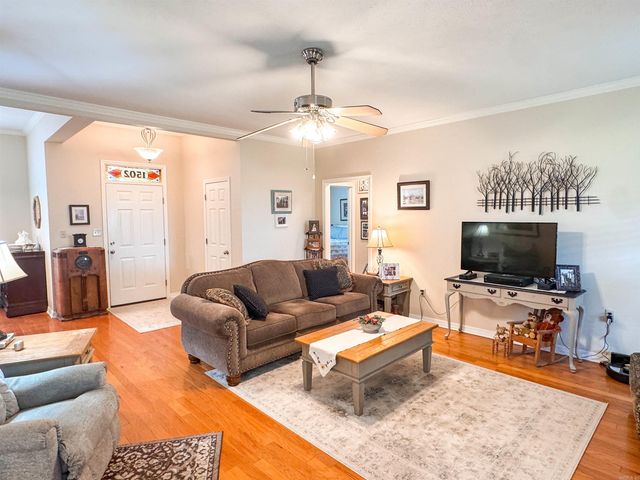 1502 Lauren, Searcy, AR 72143