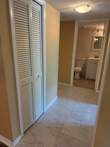 6090 N Sabal Palm Boulevard 209, Tamarac, FL 33319