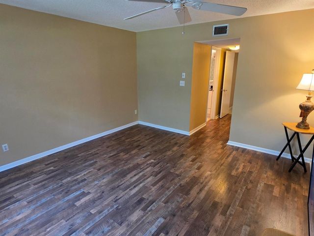 6090 N Sabal Palm Boulevard 209, Tamarac, FL 33319