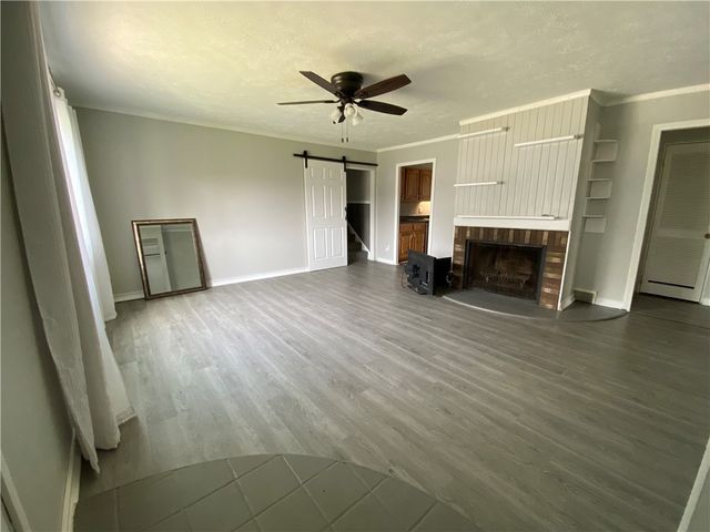 12 Little Pine Pl, City Of Franklin, PA 16323