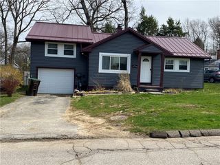 12 Little Pine Pl, City Of Franklin, PA 16323