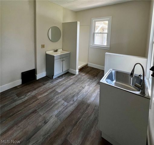 882 Redfern Avenue, Akron, OH 44314