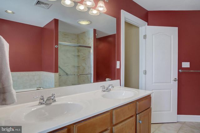 20 NETHERBY LANE, Carlisle, PA 17015