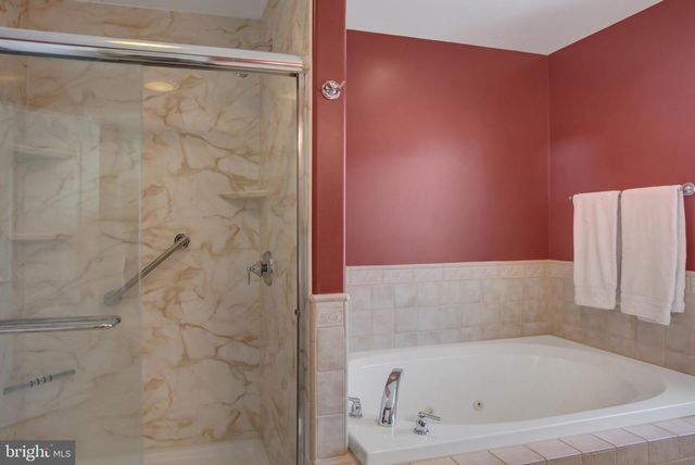 20 NETHERBY LANE, Carlisle, PA 17015