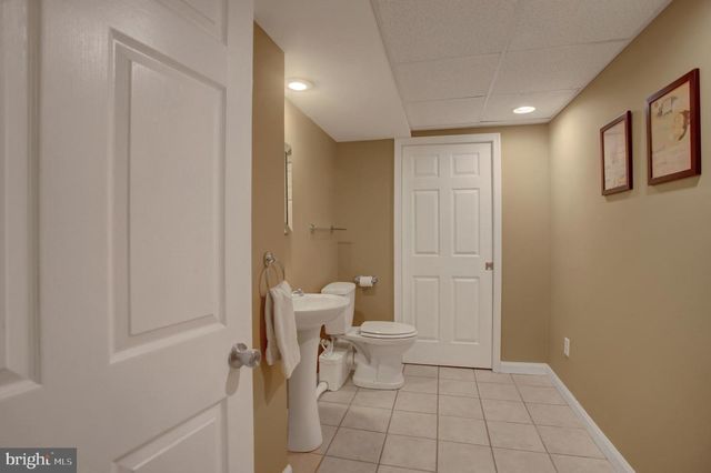 20 NETHERBY LANE, Carlisle, PA 17015