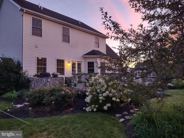 20 NETHERBY LANE, Carlisle, PA 17015