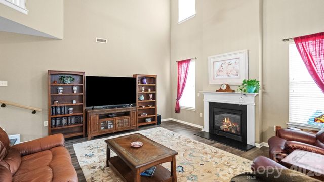 208 Elrosa Road, Mooresville, NC 28115