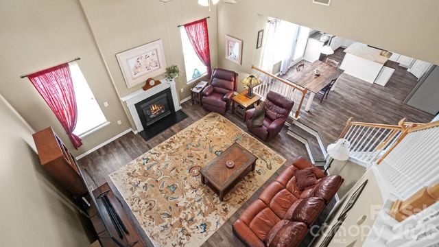 208 Elrosa Road, Mooresville, NC 28115
