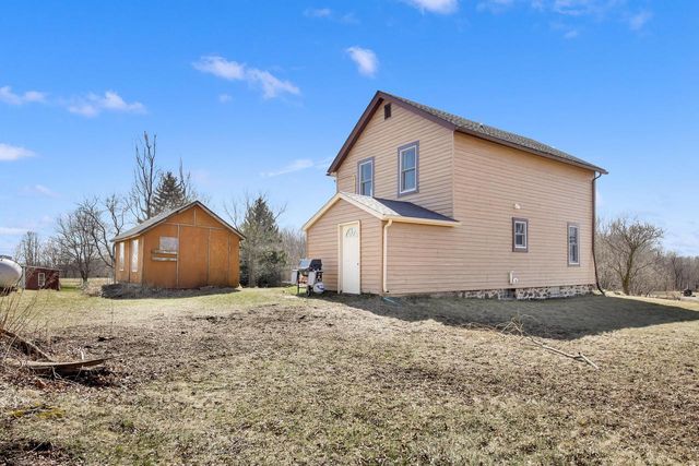 7550 Townline ROAD, West Bend, WI 53090