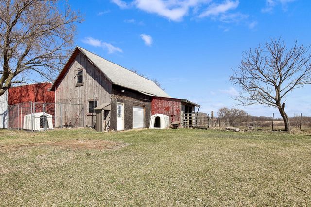 7550 Townline ROAD, West Bend, WI 53090
