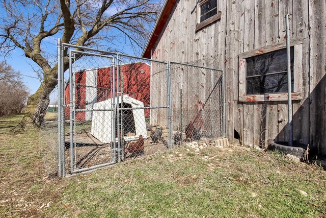 7550 Townline ROAD, West Bend, WI 53090