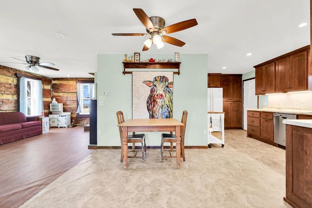 7550 Townline ROAD, West Bend, WI 53090