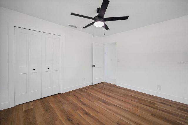 1725 WALKER ROAD, Lakeland, FL 33810