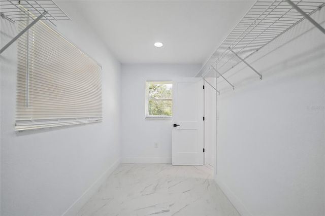 1725 WALKER ROAD, Lakeland, FL 33810