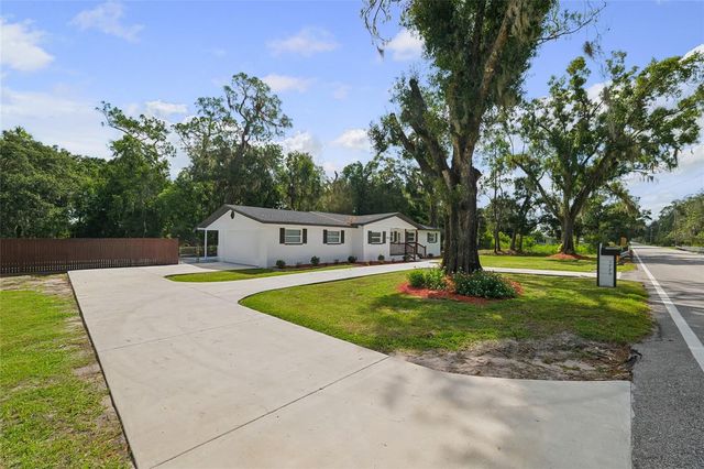 1725 WALKER ROAD, Lakeland, FL 33810