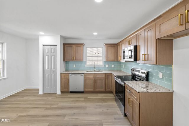 12 Sameer Court, Durham, NC 27703