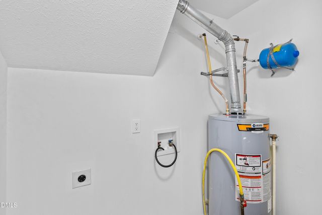 12 Sameer Court, Durham, NC 27703