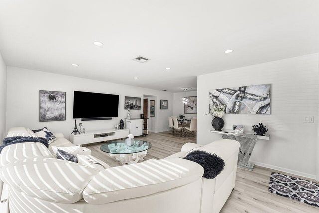 5300 Nesting Way A, Delray Beach, FL 33484