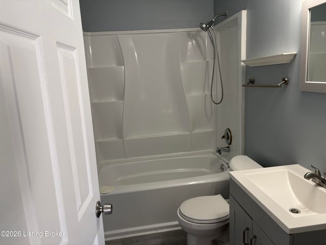 326 Alger Ave, Louisville, KY 40214