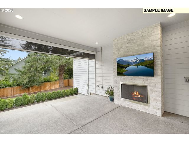 2077 Ostman Rd, West Linn, OR 97068