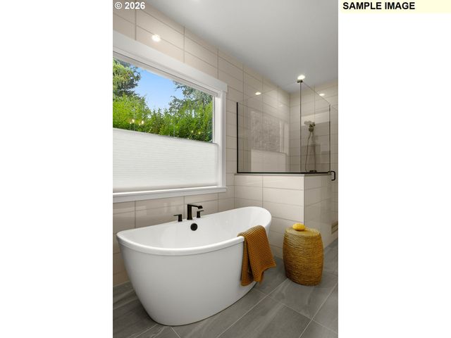 2077 Ostman Rd, West Linn, OR 97068