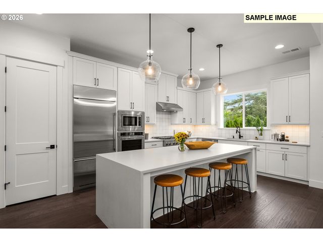 2077 Ostman Rd, West Linn, OR 97068