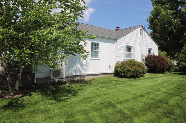 24 Circle Drive, West Springfield, MA 01089