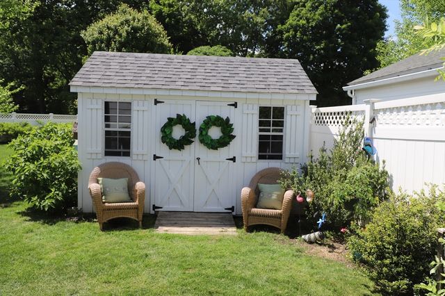 24 Circle Drive, West Springfield, MA 01089
