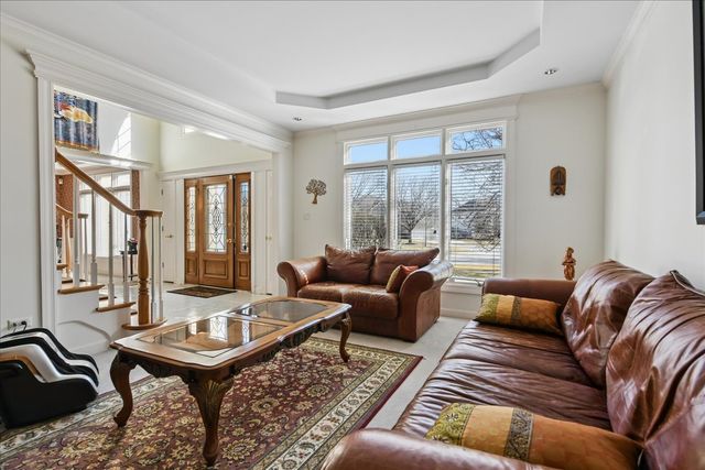 3303 Scottsdale Court, Naperville, IL 60564