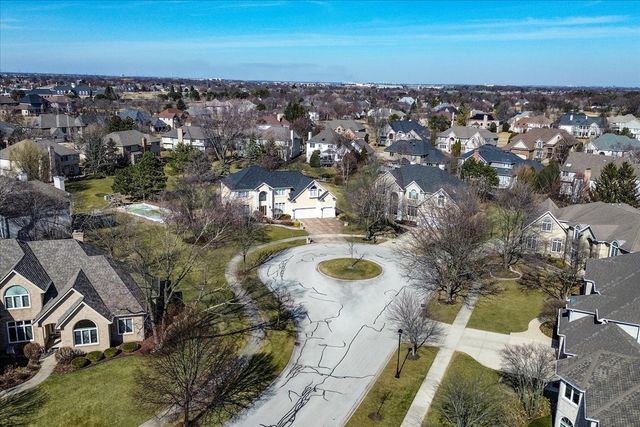 3303 Scottsdale Court, Naperville, IL 60564
