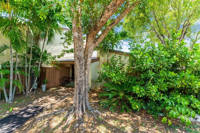 11466 SW 109th Rd 42W, Miami, FL 33176