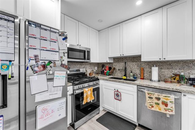11466 SW 109th Rd 42W, Miami, FL 33176