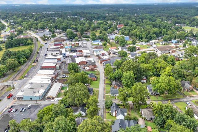 17 Bishop Street, Inman, SC 29349