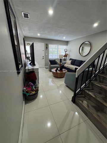 11431 SW 7th Ter 303-C, Sweetwater, FL 33174