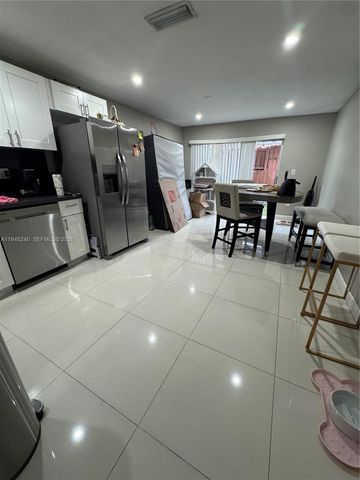 11431 SW 7th Ter 303-C, Sweetwater, FL 33174