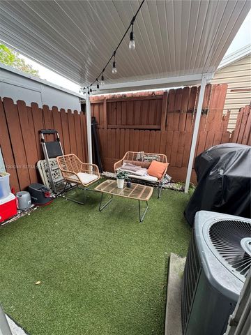 11431 SW 7th Ter 303-C, Sweetwater, FL 33174