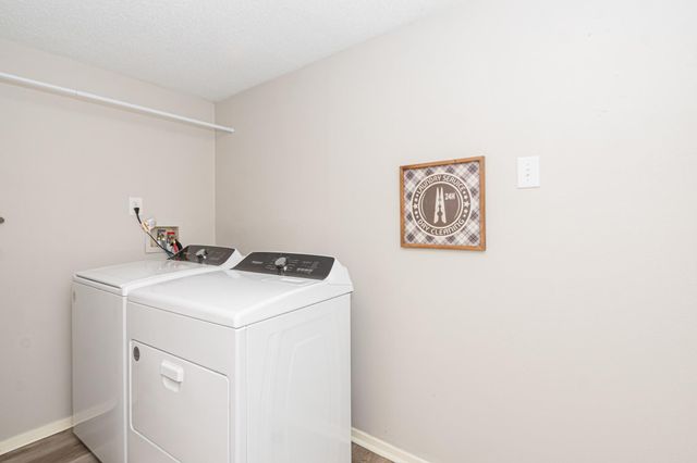 402 W Camp Street, Brazoria, TX 77422