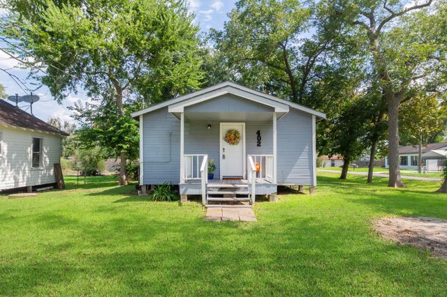 402 W Camp Street, Brazoria, TX 77422