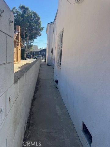 1200 N Kenmore, Los Angeles, CA 90029