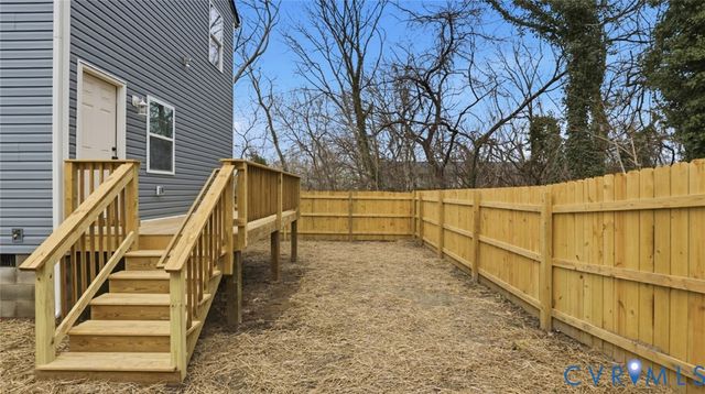 129 S Little Church St, Petersburg, VA 23803