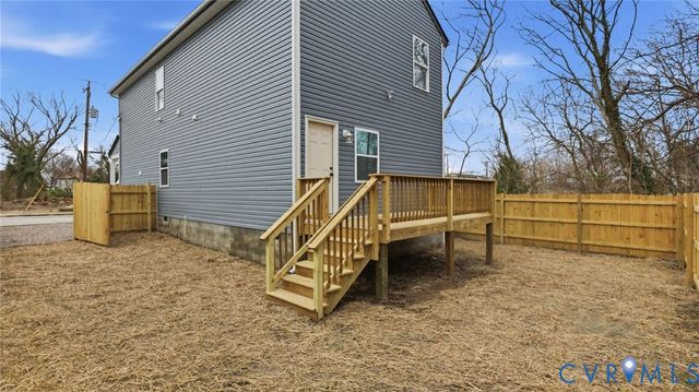 129 S Little Church St, Petersburg, VA 23803